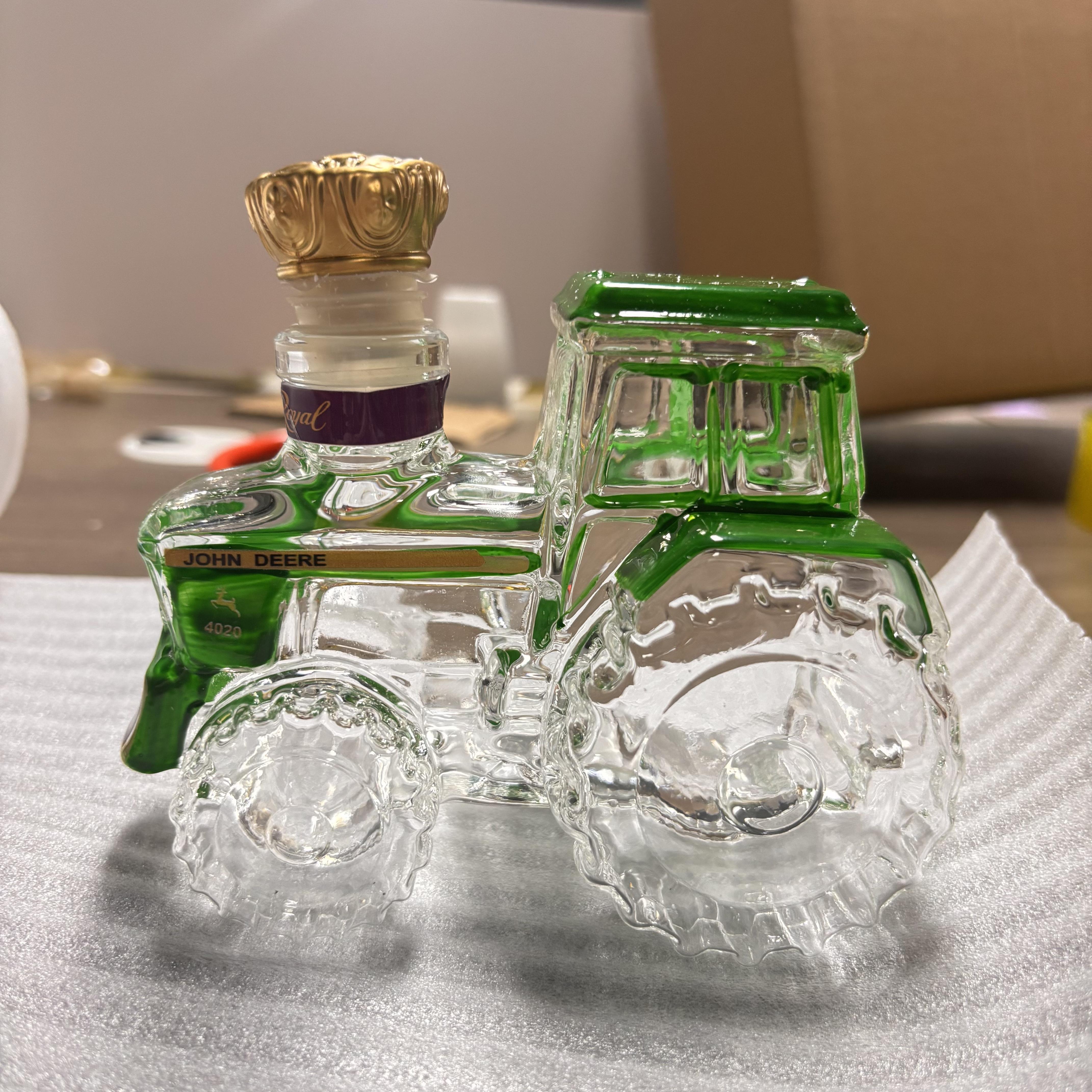 Пляшка для вина у формі трактора, пляшка для віскі, порожня пляшка з-під вина, без вина, вишукана прикраса пляшки
Пляшка для вина у формі трактора, пляшка для віскі, порожня пляшка з-під вина, без вина, вишукана прикраса пляшки