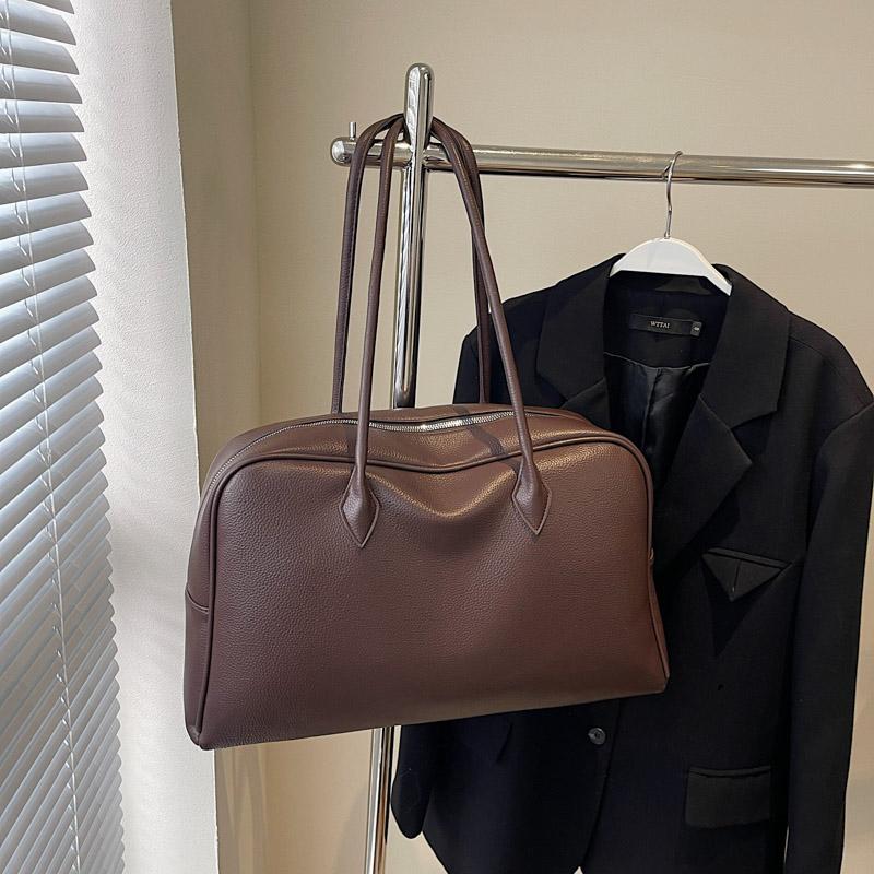 Large Capacity Shoulder Bags Business Commute Tote 2025 High Quality Bags for Women Zipper Pu Women s Handbags Travel Bag 50cm)) кавовий
Large Capacity Shoulder Bags Business Commute Tote 2025 High Quality Bags for Women Zipper Pu Women s Handbags Travel Bag 50cm)) кавовий
