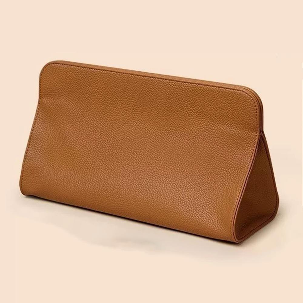 Mini hair dryer storage bag, magnetic PU leather storage bag, convenient for travel, used for straight clip curling iron шоколадный
Mini hair dryer storage bag, magnetic PU leather storage bag, convenient for travel, used for straight clip curling iron шоколадный