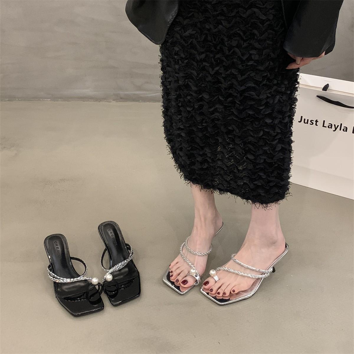 Korean version of fashion thin heel silver high heels with sandals women s shoes 2025 spring and summer new French fashion sandals 35 чёрный
Korean version of fashion thin heel silver high heels with sandals women s shoes 2025 spring and summer new French fashion sandals 35 чёрный