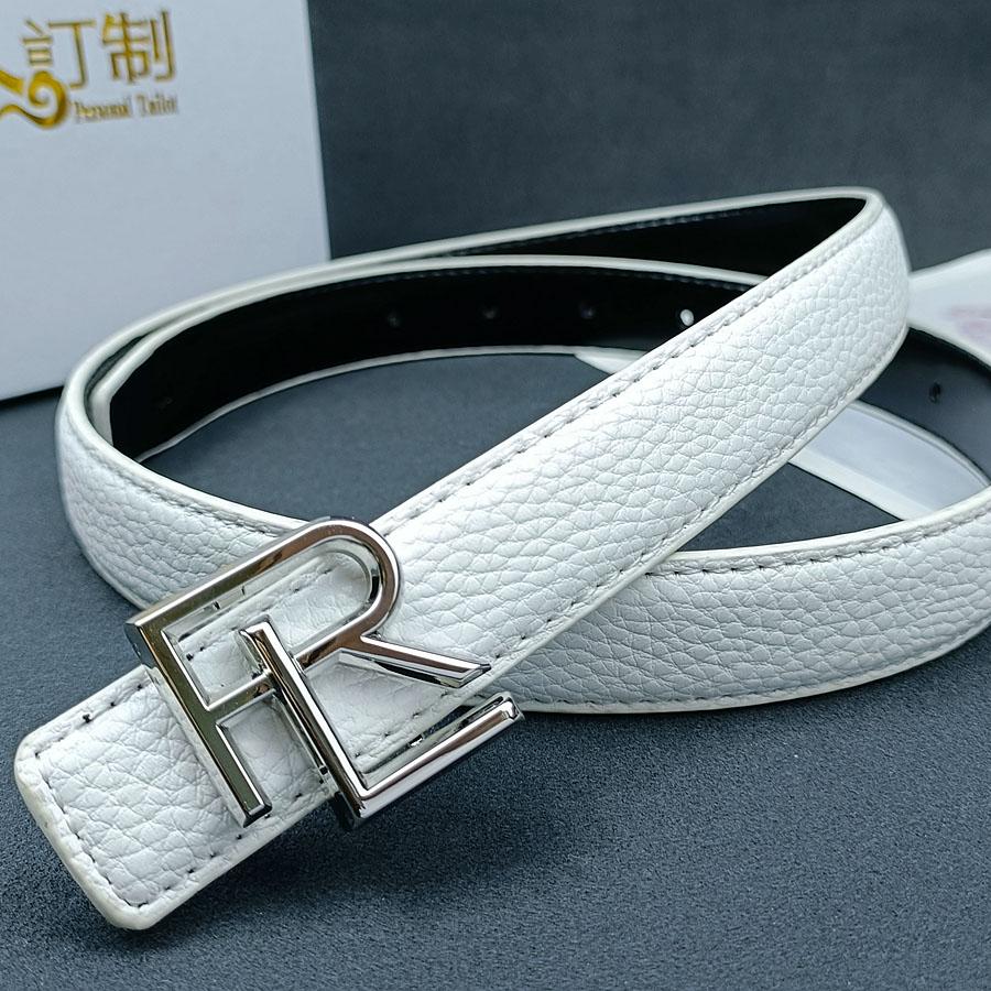 Класичний ремінь 2,5 см, розкішний дизайнер, відомий бренд, високоякісні шкіряні гарячі жіночі ремені для сукні 105cm
Класичний ремінь 2,5 см, розкішний дизайнер, відомий бренд, високоякісні шкіряні гарячі жіночі ремені для сукні 105cm