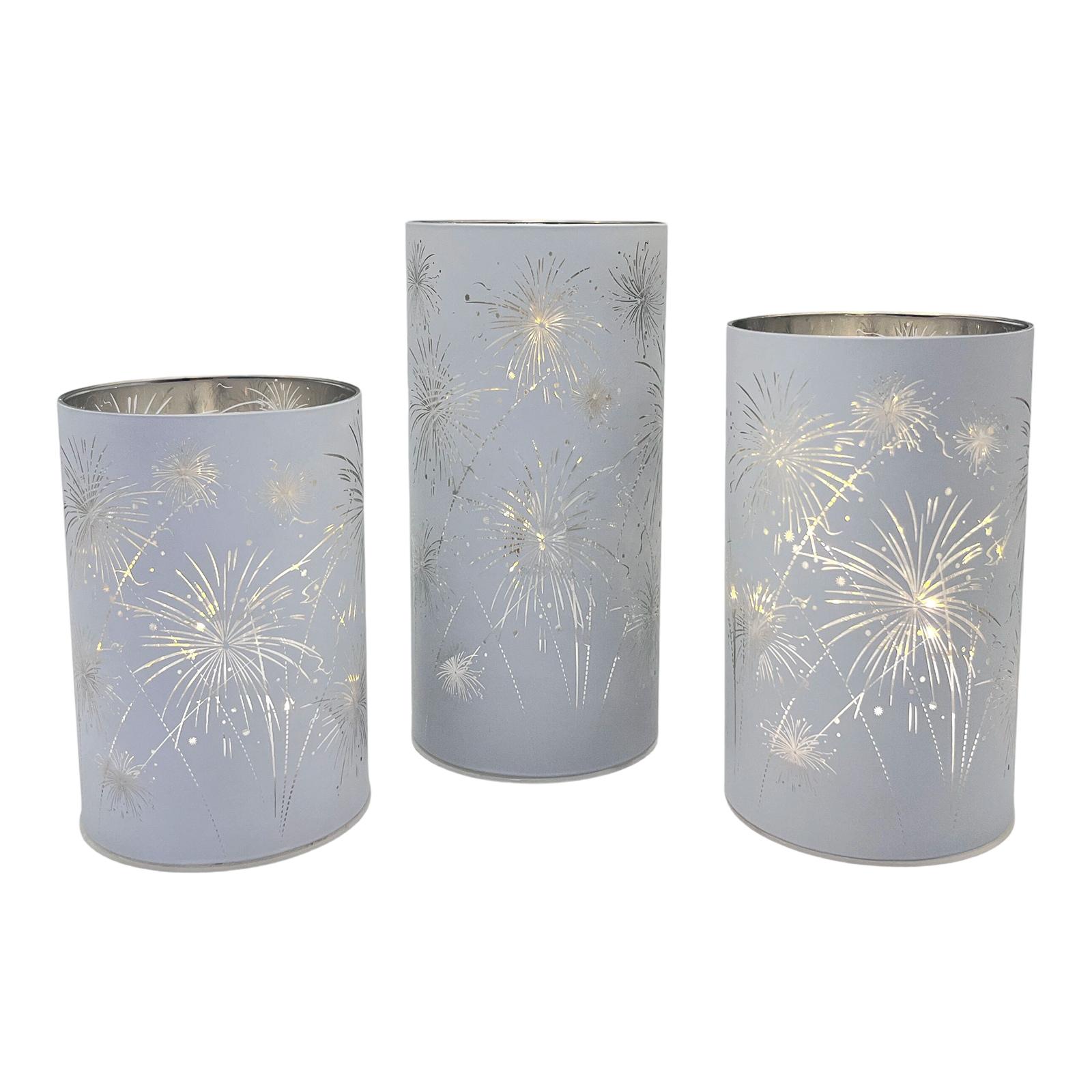 3-Piece Celebration Light Set - Etched Fireworks Starburst Glass Base With Warm LED Lights And A Flashing Decorative Centerpiece. One Size білий
3-Piece Celebration Light Set - Etched Fireworks Starburst Glass Base With Warm LED Lights And A Flashing Decorative Centerpiece. One Size білий