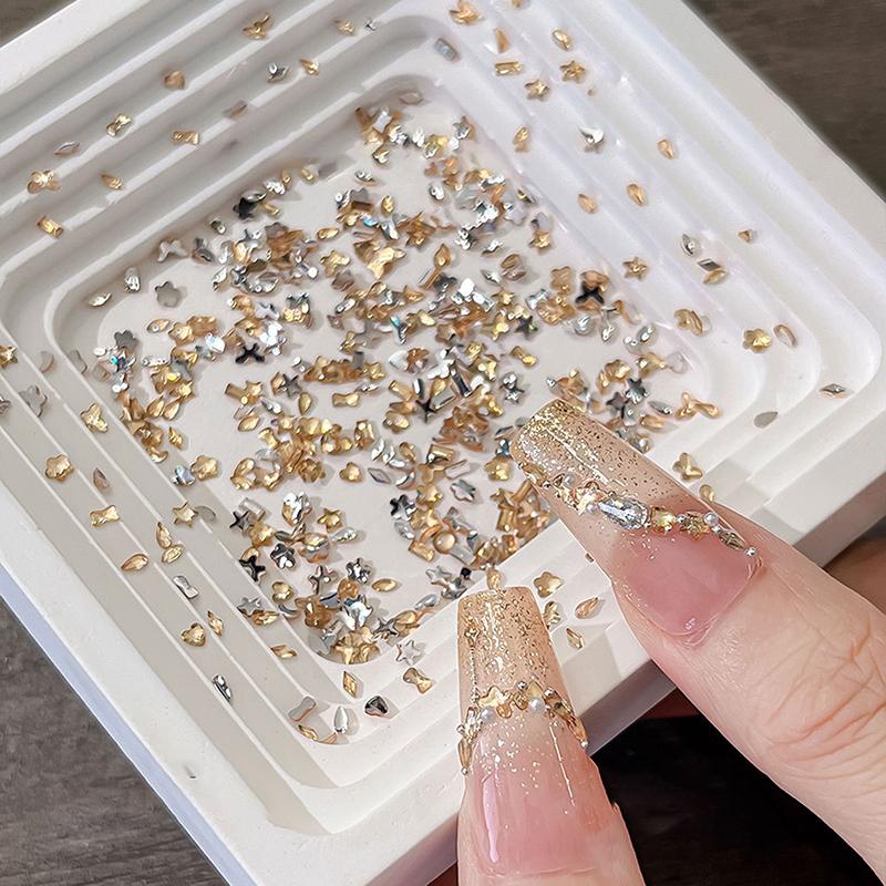 1440 шт. Разноформенные смешанные стразы из смолы, шармы для ногтей, блестящие бриллианты с плоской задней стороной, драгоценные камни, украшения для нейл-арта своими руками A10
1440 шт. Разноформенные смешанные стразы из смолы, шармы для ногтей, блестящие бриллианты с плоской задней стороной, драгоценные камни, украшения для нейл-арта своими руками A10