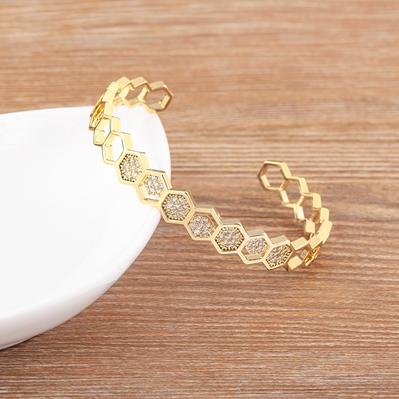 Nidin Top Quality Geometric Hexagon Shape Open Adjustable Bangles Gold/Silver Color CZ Bracelet Cubic Zirconia Jewelry Gift 56-58mm золотий
Nidin Top Quality Geometric Hexagon Shape Open Adjustable Bangles Gold/Silver Color CZ Bracelet Cubic Zirconia Jewelry Gift 56-58mm золотий