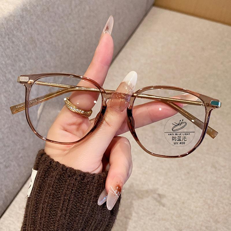 Simple And Fashionable Square-shaped Eyeglass Frames With Blue Light Protection Function8110 коричневый
Simple And Fashionable Square-shaped Eyeglass Frames With Blue Light Protection Function8110 коричневый