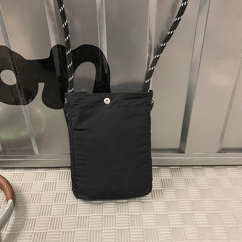 Летняя и летняя высококачественная нишевая легкая сумка через плечо, мужская новая нейлоновая сумка для мобильного телефона, женская мини-сумка через плечо