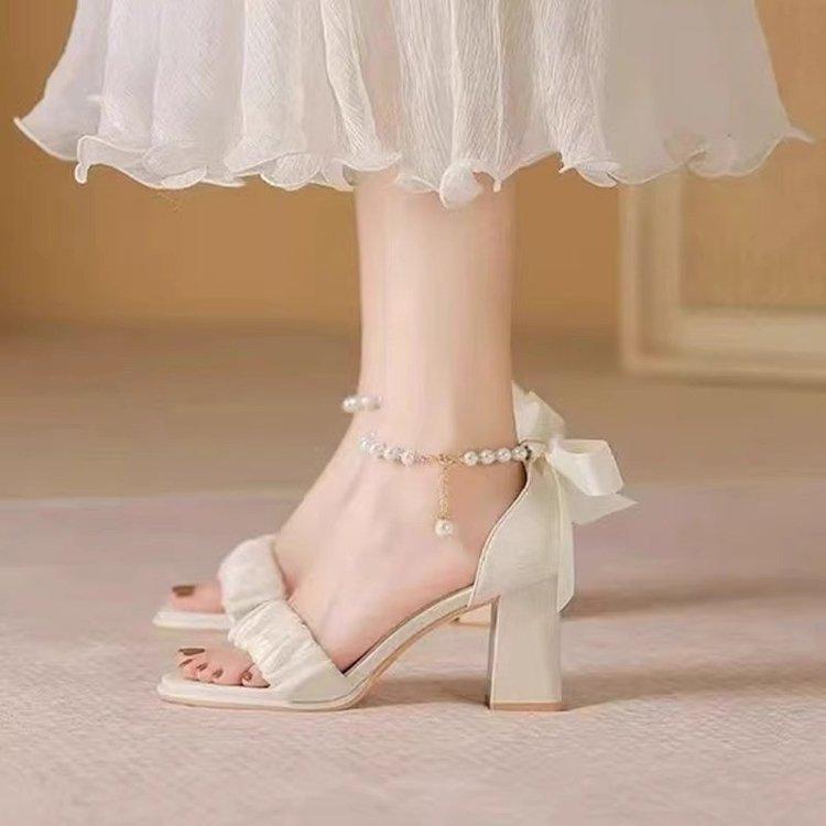 Сандалии женские летние модные повседневные туфли с бантом на высоком каблуке Fairy Wind Pearl High Heels Design Sense of Niche Chunky Sandals 35
Сандалии женские летние модные повседневные туфли с бантом на высоком каблуке Fairy Wind Pearl High Heels Design Sense of Niche Chunky Sandals 35