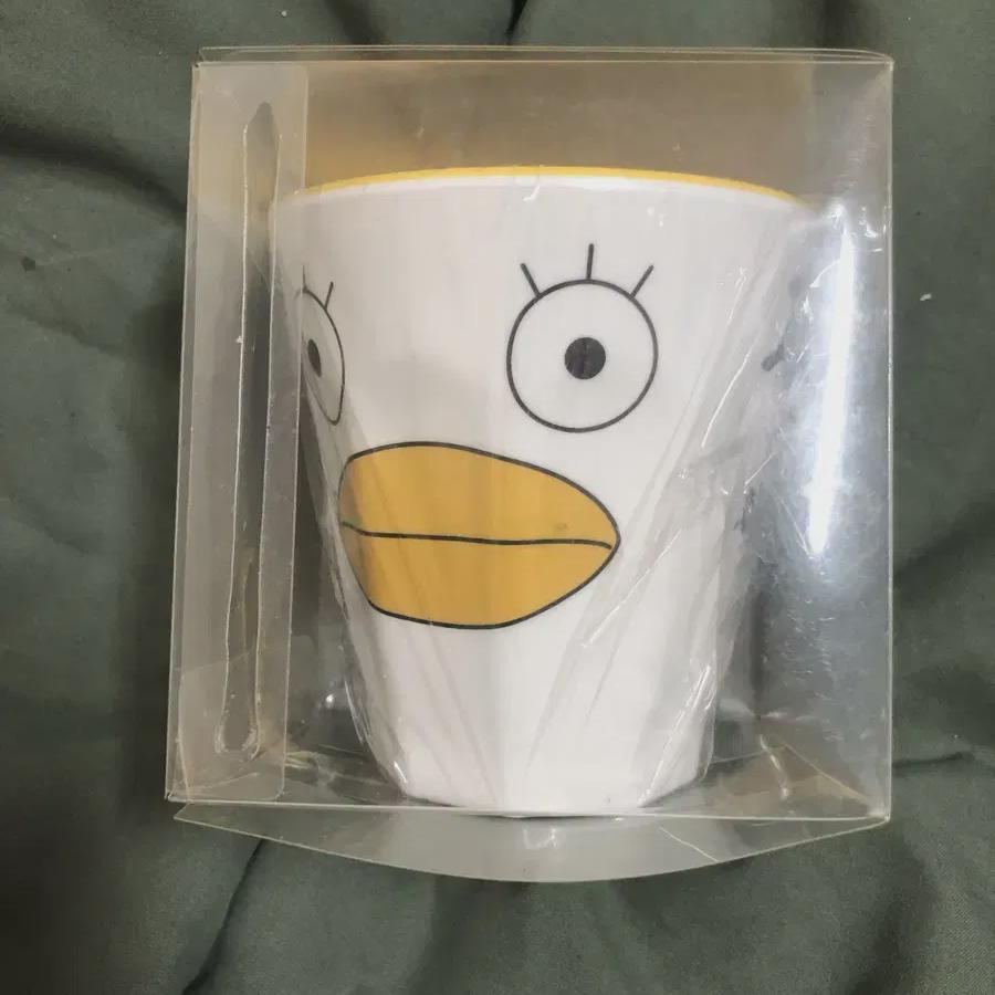 Silver Cup Elizabeth Elly Katsura
Silver Cup Elizabeth Elly Katsura