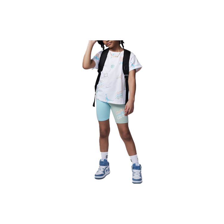 Jordan Kids Логотип с мультяшным принтом, футболка с круглым вырезом и короткими рукавами и велосипедные шорты, комплект мужской одежды FQ0896-321
Jordan Kids Логотип с мультяшным принтом, футболка с круглым вырезом и короткими рукавами и велосипедные шорты, комплект мужской одежды FQ0896-321