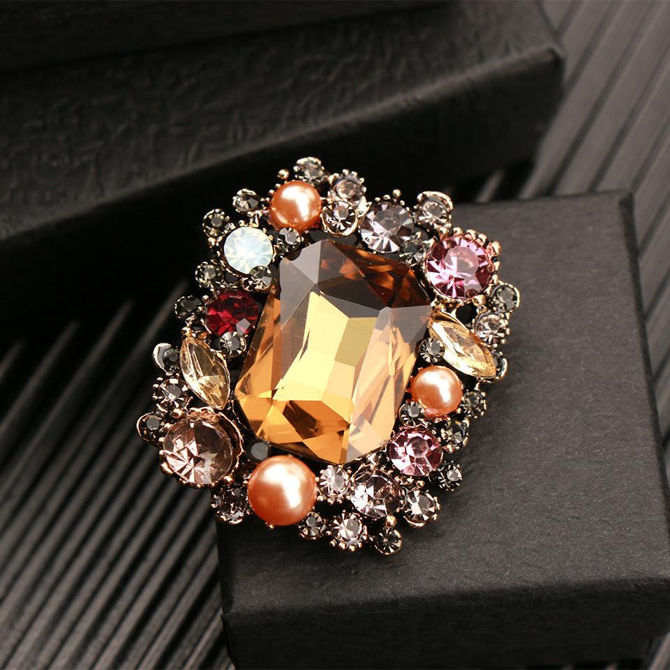 SKEDS Baroque Pearl Flower Brooch Vintage Court High-grade Sweater Suit Lapel Flower Elegant Pin Accessory for Women
SKEDS Baroque Pearl Flower Brooch Vintage Court High-grade Sweater Suit Lapel Flower Elegant Pin Accessory for Women
