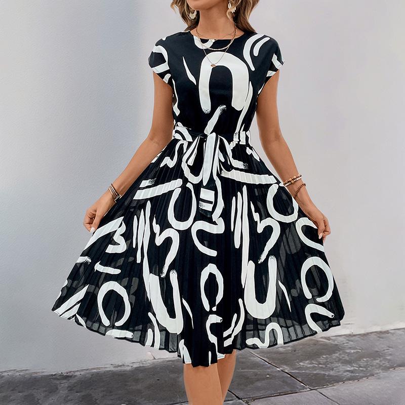 Geometric Print Pleated Dress: Summer Casual and Vacation Style Extra Large чорний/білий
Geometric Print Pleated Dress: Summer Casual and Vacation Style Extra Large чорний/білий