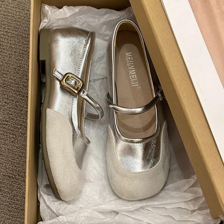 Fashion single shoes women s summer 2025 new Internet celebrity niche design evening shoes lightweight soft sole Mary Jane shoes 35 серебряный
Fashion single shoes women s summer 2025 new Internet celebrity niche design evening shoes lightweight soft sole Mary Jane shoes 35 серебряный