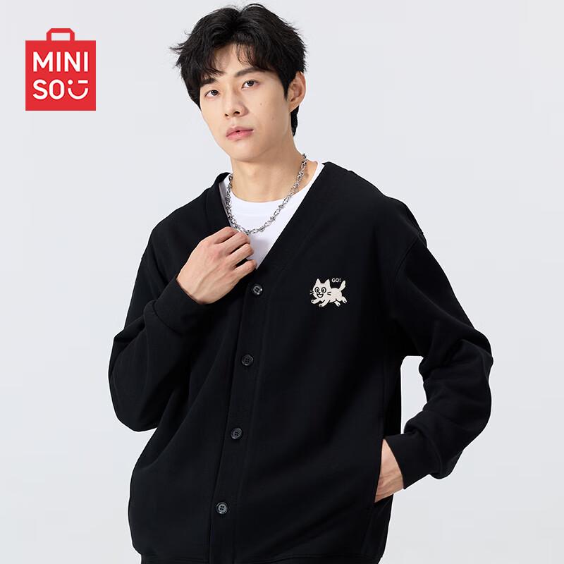 MINISO Men s College Style V-Neck Cardigan Sweatshirt 2XL
MINISO Men s College Style V-Neck Cardigan Sweatshirt 2XL