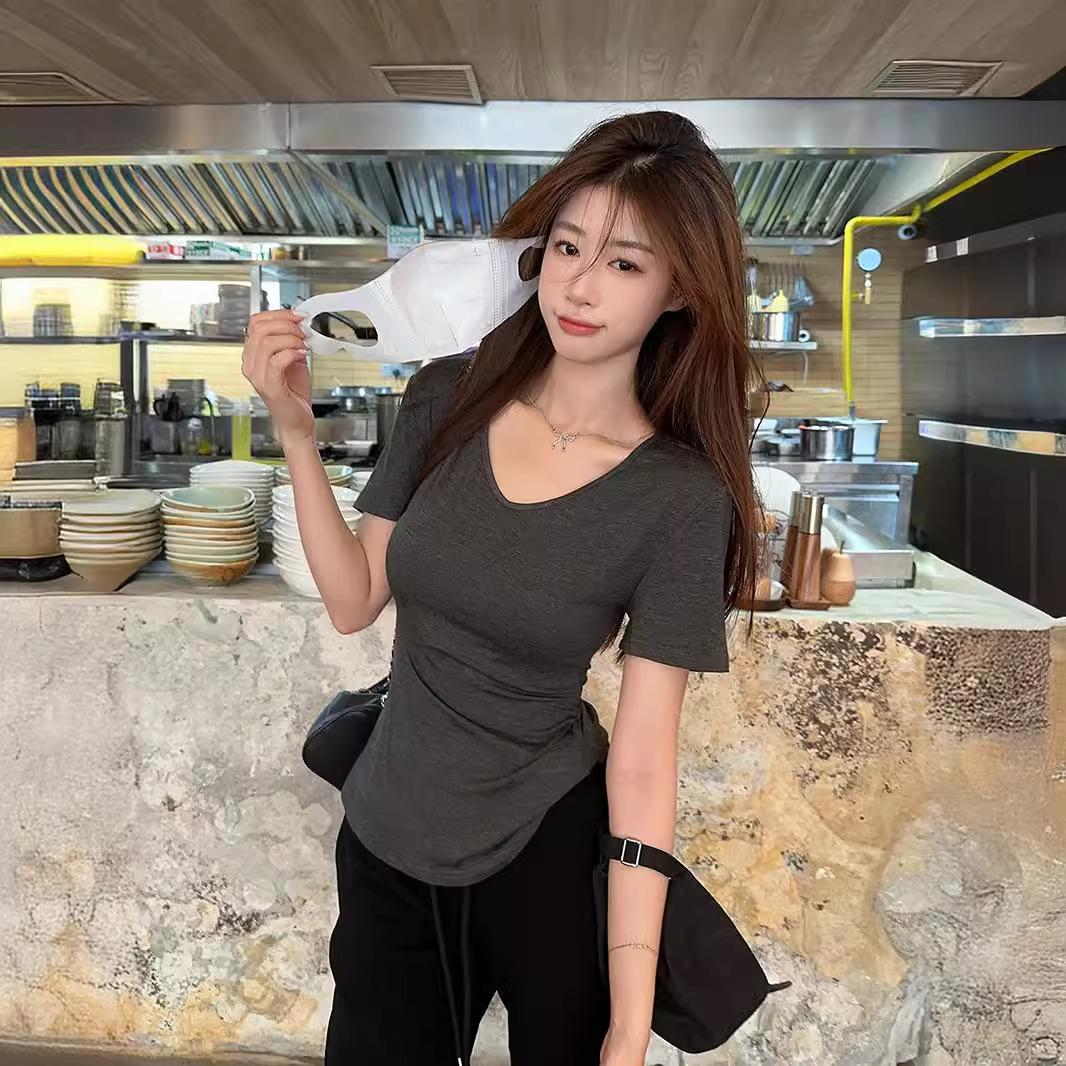 Pure desire style slim-fitting front shoulder V-neck short-sleeved T-shirt women s summer new irregular waist thin gray versatile top S темно-сірий
Pure desire style slim-fitting front shoulder V-neck short-sleeved T-shirt women s summer new irregular waist thin gray versatile top S темно-сірий