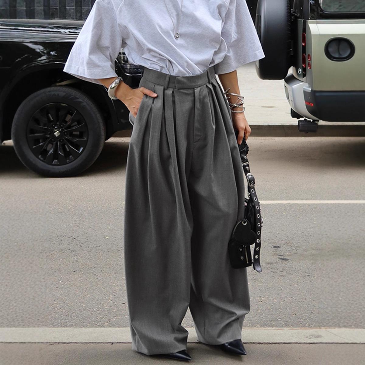 Wrinkled Grey Suit Pants For Women, Loose And Wide Leg Trousers For Women L серый
Wrinkled Grey Suit Pants For Women, Loose And Wide Leg Trousers For Women L серый