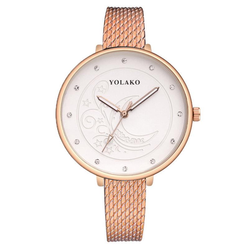 Популярні європейські та американські модні жіночі годинники з інкрустацією діамантами, жіночі годинники з пластиковим ремінцем, кварцові годинники рожевий колір золота
Популярні європейські та американські модні жіночі годинники з інкрустацією діамантами, жіночі годинники з пластиковим ремінцем, кварцові годинники рожевий колір золота