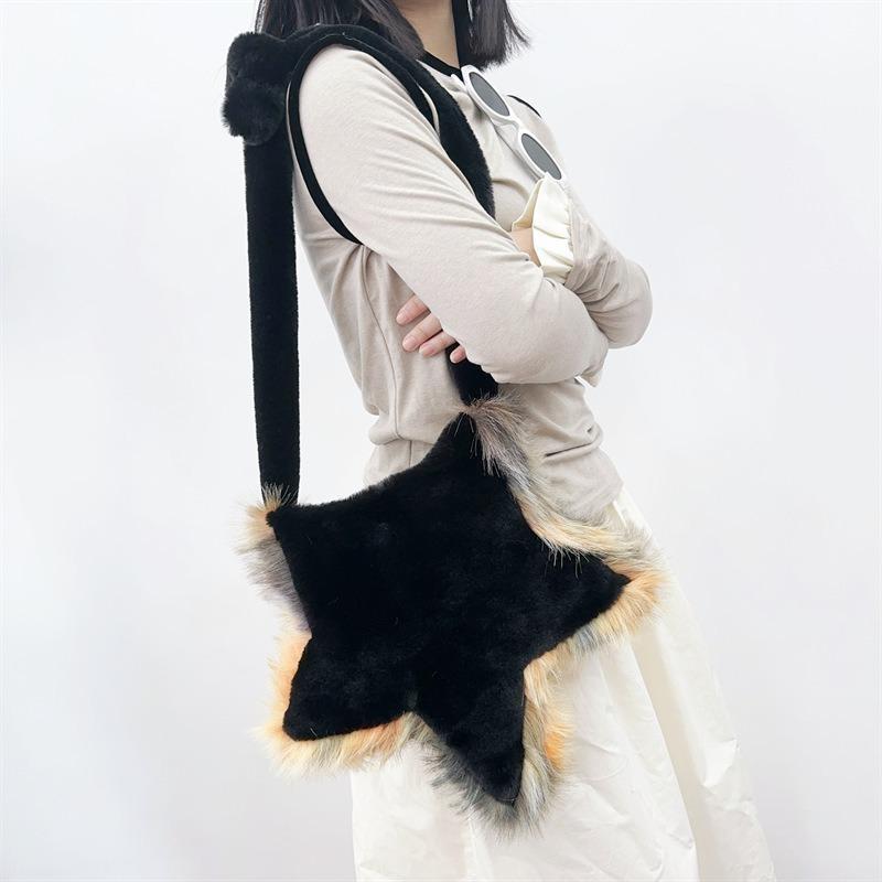 1 шт. Новая плюшевая сумка Пятиконечная звезда Мех Шерсть Сумка через плечо Женщины Осень и Зима Девушка Дизайн в стиле Инс Повседневная сумка-мессенджер Black