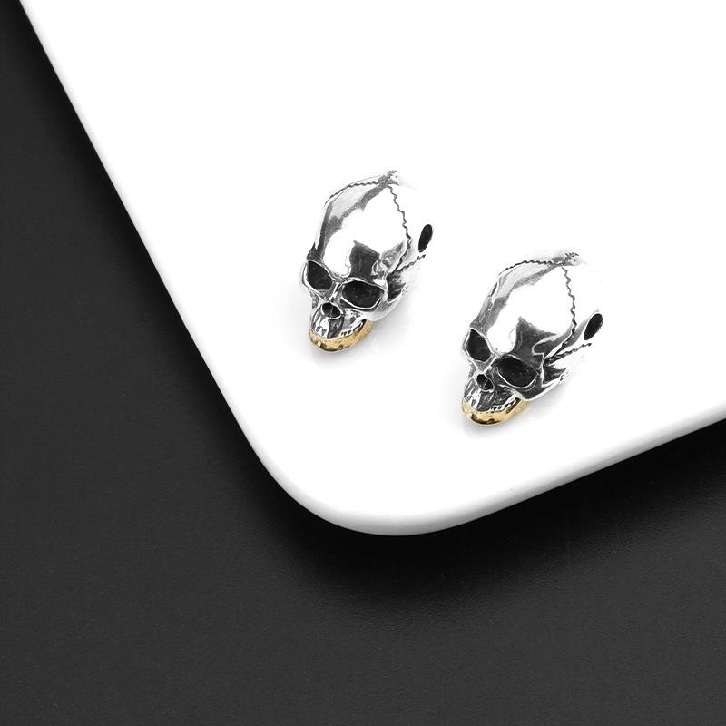 S925 Sterling Silver Skull Spacer Bead with Movable Jaw - DIY Jewelry Accessory.
S925 Sterling Silver Skull Spacer Bead with Movable Jaw - DIY Jewelry Accessory.