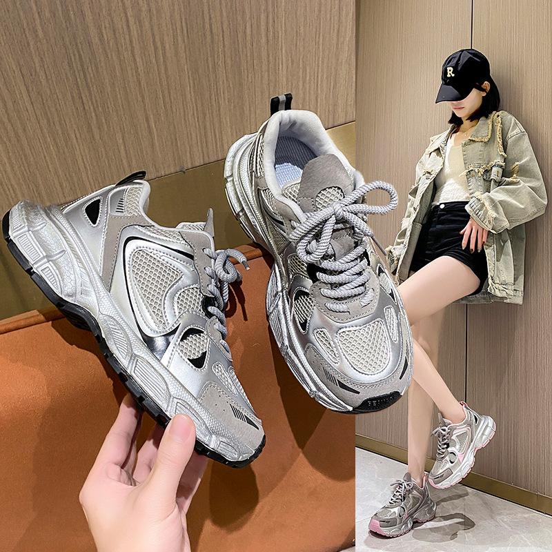Thick-soled heightening dad shoes women s spring 2025 new silver breathable versatile Internet celebrity sports and leisure shoes 35 серый
Thick-soled heightening dad shoes women s spring 2025 new silver breathable versatile Internet celebrity sports and leisure shoes 35 серый
