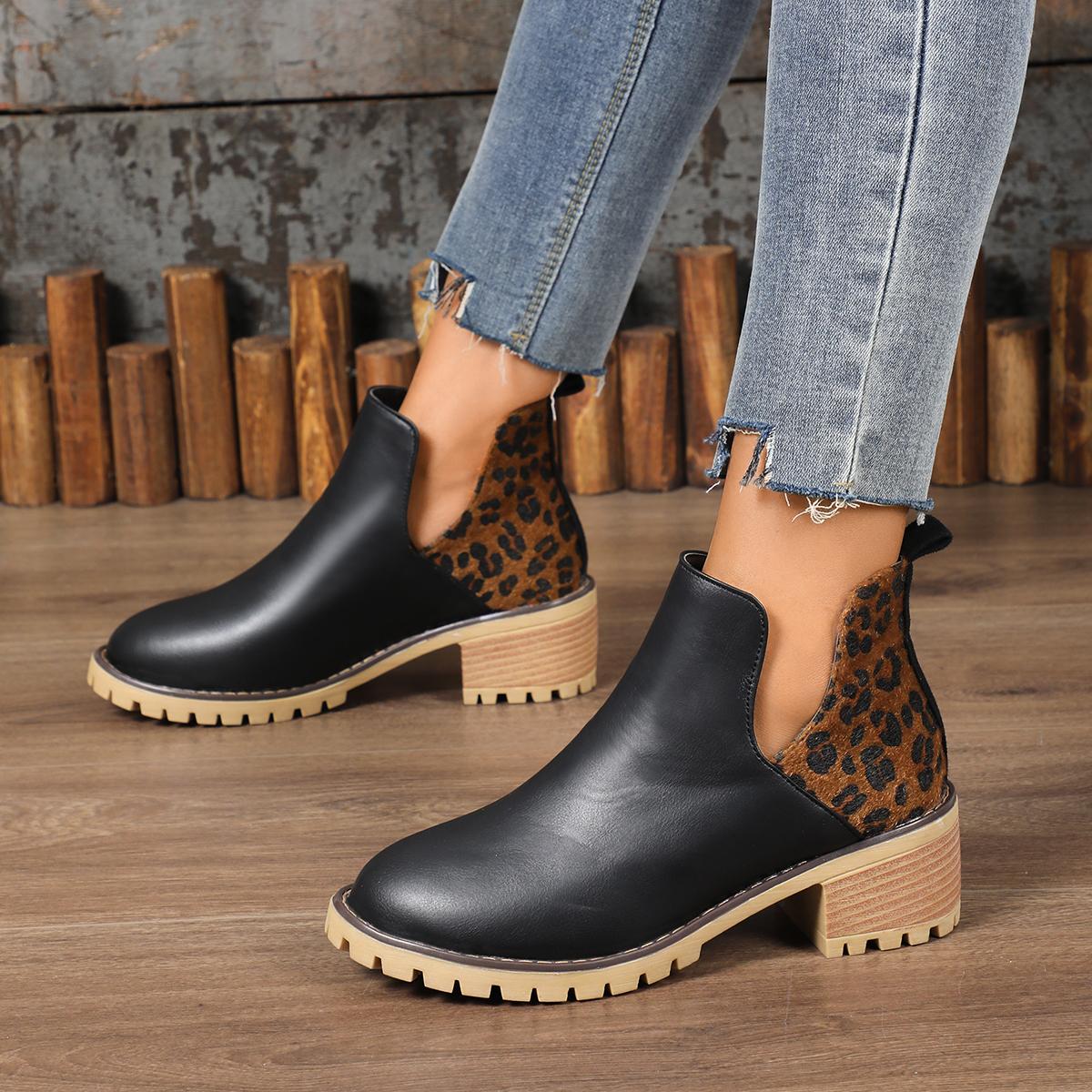 2024 Горячая Распродажа Женские Осенние Ботинки с Пряжкой, Острым Носком, Однотонные Короткие Ботинки Для Женщин, Низкий Каблук, Большие Размеры, Женские Ботинки В Западном Стиле 43 чёрный
2024 Горячая Распродажа Женские Осенние Ботинки с Пряжкой, Острым Носком, Однотонные Короткие Ботинки Для Женщин, Низкий Каблук, Большие Размеры, Женские Ботинки В Западном Стиле 43 чёрный