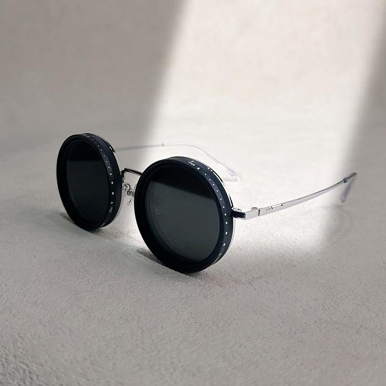 2025 New ND9 Adjustable Dimming Sunglasses Men Women Handmade Innovative Outdoor Fishing UV400 Polarized Sun Glasses
2025 New ND9 Adjustable Dimming Sunglasses Men Women Handmade Innovative Outdoor Fishing UV400 Polarized Sun Glasses