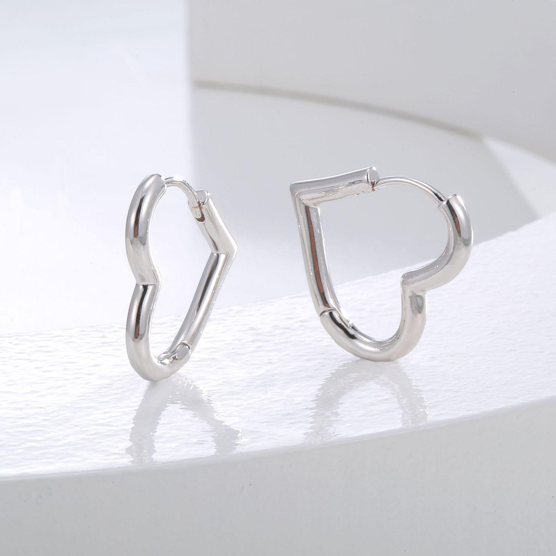 2025 новые ретро простые холодного цвета золотые серьги-пусеты женственность универсальные металлические серьги высокого класса тренд
2025 новые ретро простые холодного цвета золотые серьги-пусеты женственность универсальные металлические серьги высокого класса тренд