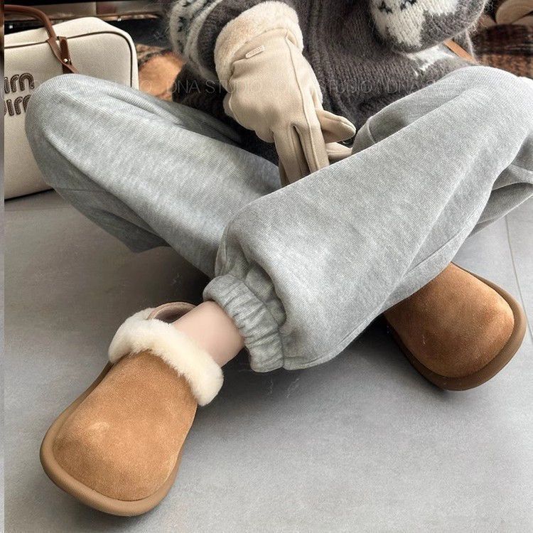 Women s Baotou Lightweight Comfortable Thick Bottom Anti-cold Warm Padded Non-slip Wear-resistant Half Slippers Cotton Slippers 40
Women s Baotou Lightweight Comfortable Thick Bottom Anti-cold Warm Padded Non-slip Wear-resistant Half Slippers Cotton Slippers 40