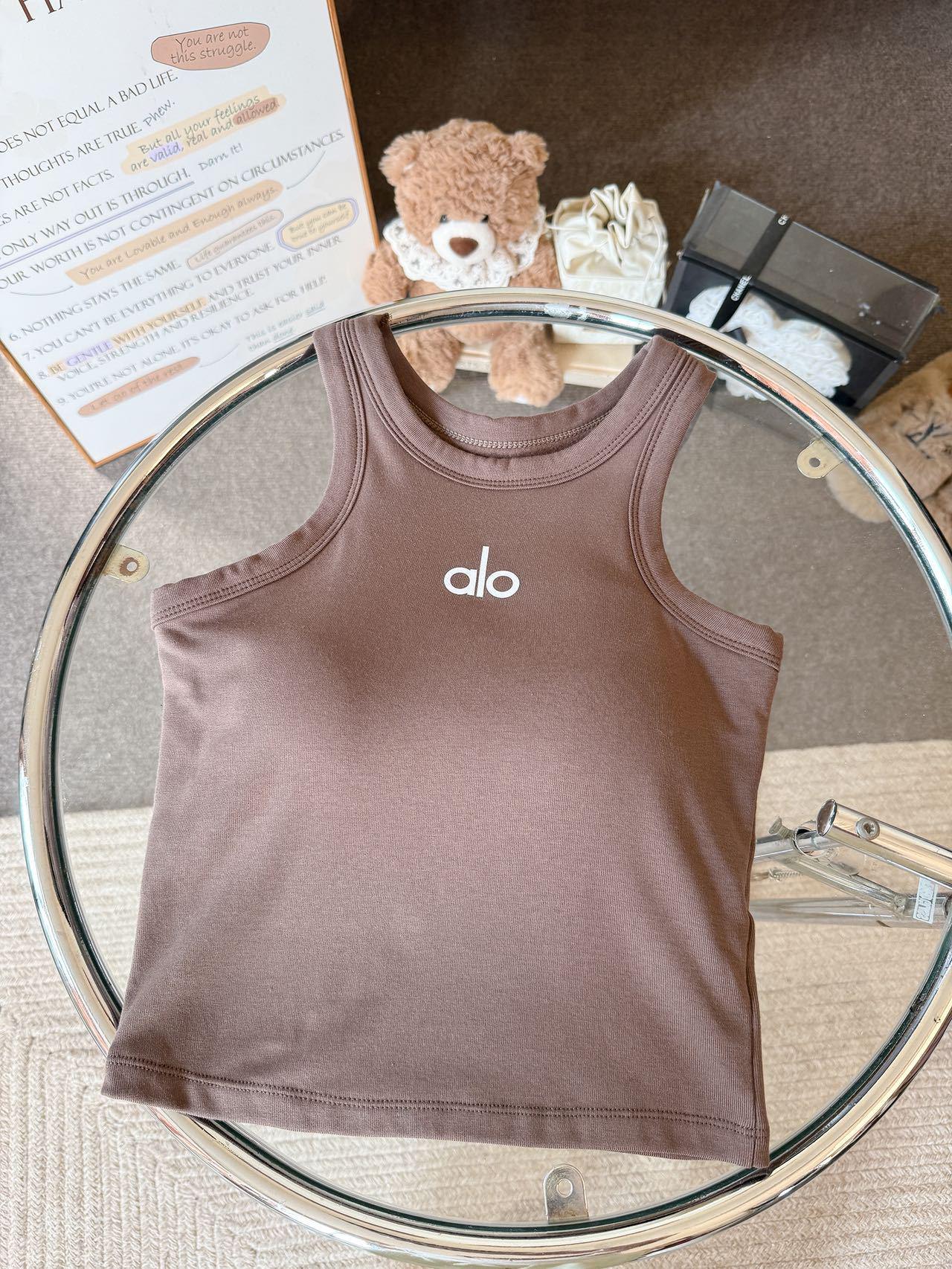 Women s Brushed Ribbed Tank Top: Autumn/Winter, Warm Slimming Base Layer, Built-in Bra, Tummy Concealing, Skin-Friendly. One Size
Women s Brushed Ribbed Tank Top: Autumn/Winter, Warm Slimming Base Layer, Built-in Bra, Tummy Concealing, Skin-Friendly. One Size