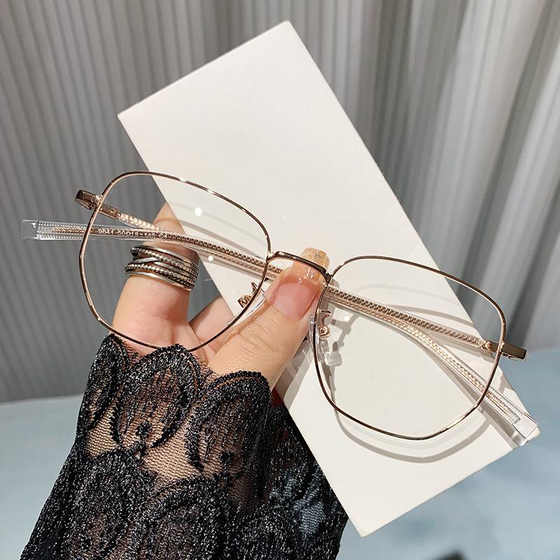 Модные очки с защитой от синего света, простые квадратные очки для близорукости, женские очки против усталости и радиации, компьютерные очки 0 ~-6,0 -4.5 чёрный/серебряный
Модные очки с защитой от синего света, простые квадратные очки для близорукости, женские очки против усталости и радиации, компьютерные очки 0 ~-6,0 -4.5 чёрный/серебряный