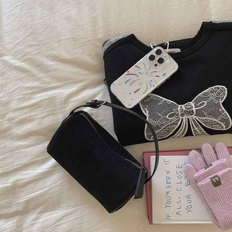 Niche design matte pillow bag women s 2025 new fashion versatile shoulder bag retro casual messenger bag
Niche design matte pillow bag women s 2025 new fashion versatile shoulder bag retro casual messenger bag