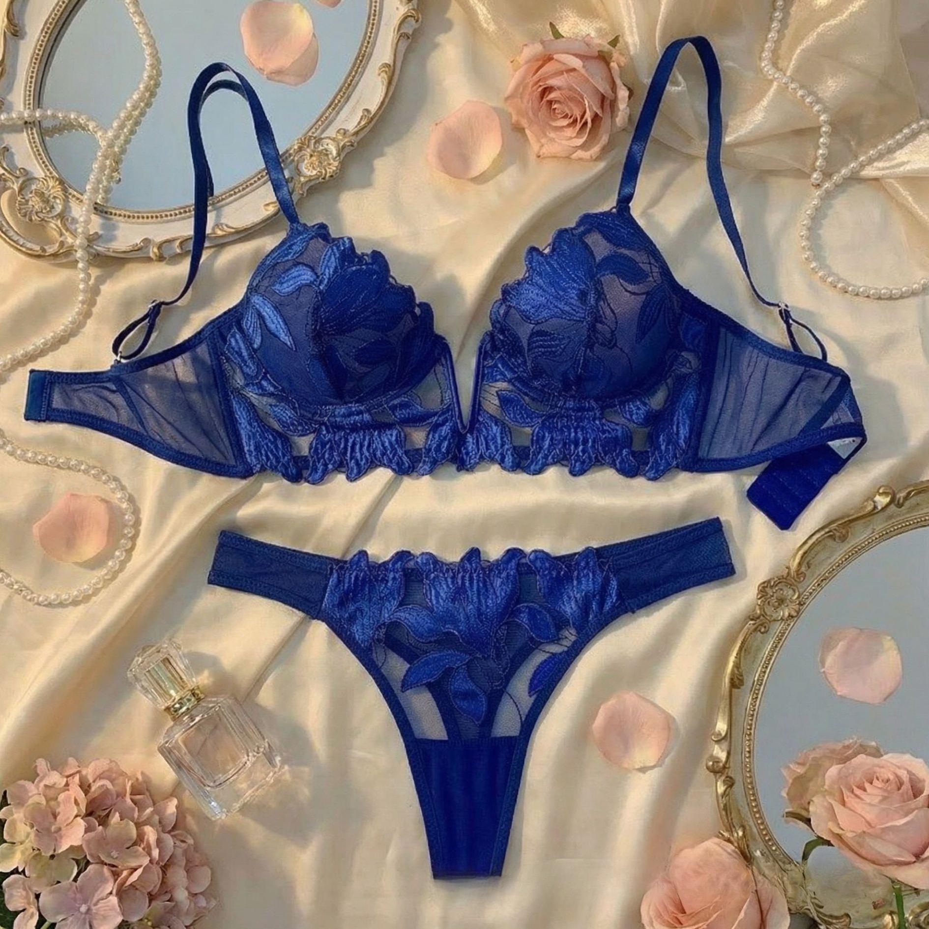 Women s Floral Embroidery Lingerie Set Soft Mesh Underwire Bra and Panty with Adjustable Straps Underwire Push Up Strappy Mesh Panty Bra for Women XL королівський синій колір
Women s Floral Embroidery Lingerie Set Soft Mesh Underwire Bra and Panty with Adjustable Straps Underwire Push Up Strappy Mesh Panty Bra for Women XL королівський синій колір