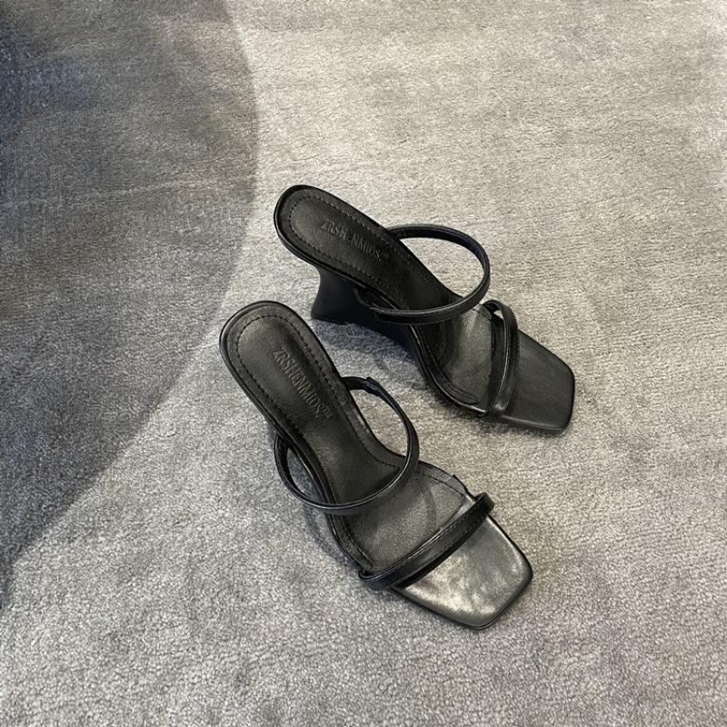 Sheepskin version niche design leather open-toed wedge sandals women s summer wear thick heel high heel half slippers cool slippers 35
Sheepskin version niche design leather open-toed wedge sandals women s summer wear thick heel high heel half slippers cool slippers 35