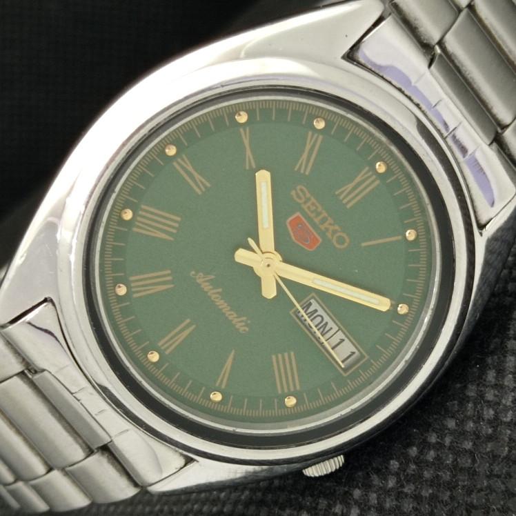 Б/У винтажные мужские часы SEIKO 5 AUTO 7009A из Японии D/D зеленого цвета 608d-a315623-2 SKU608d-a315623
Б/У винтажные мужские часы SEIKO 5 AUTO 7009A из Японии D/D зеленого цвета 608d-a315623-2 SKU608d-a315623