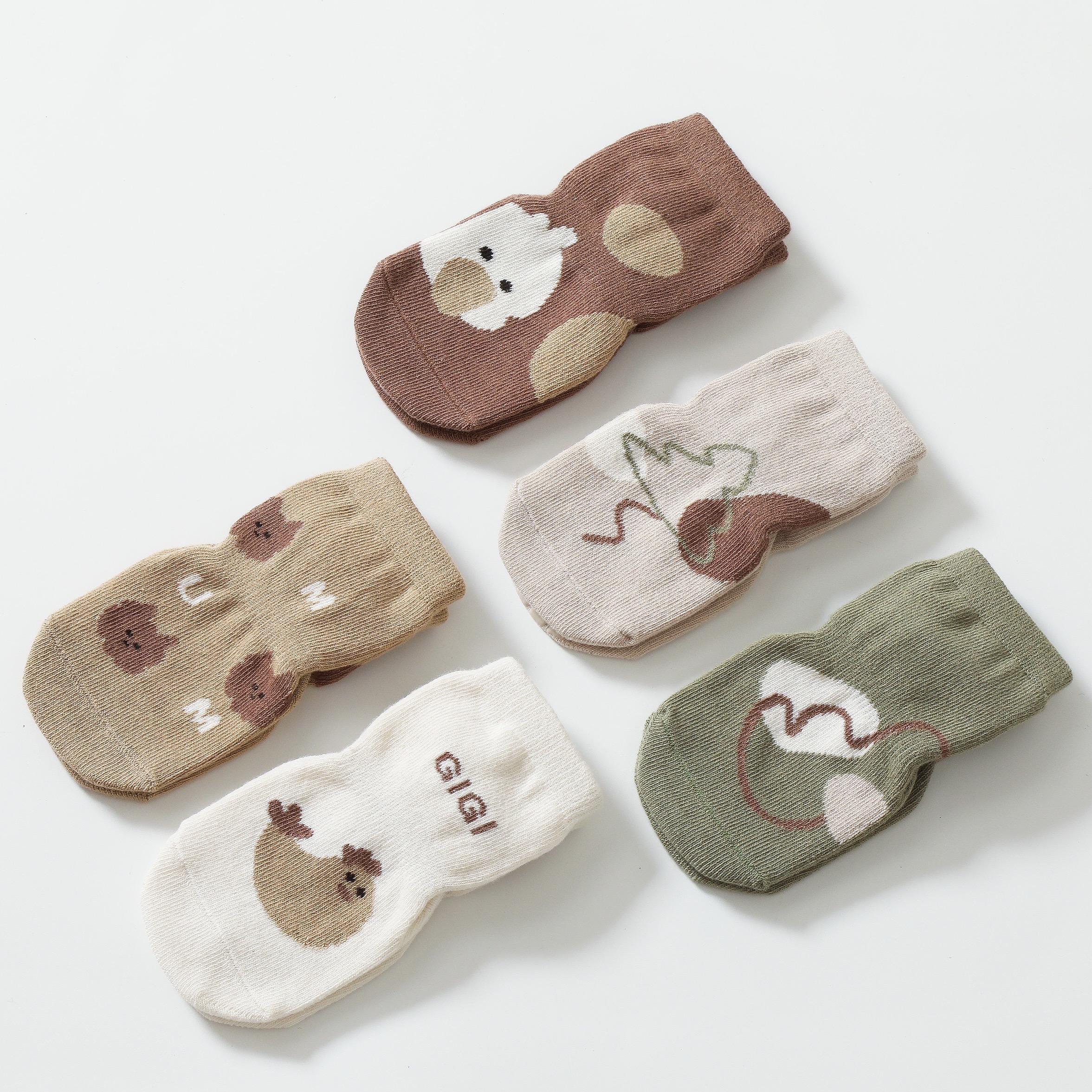 5 пар детских носков для пола, милые мультяшные короткие хлопковые носки для малышей, противоскользящие, кавайные, унисекс, детские аксессуары для девочек и мальчиков S(0-1Y)
5 пар детских носков для пола, милые мультяшные короткие хлопковые носки для малышей, противоскользящие, кавайные, унисекс, детские аксессуары для девочек и мальчиков S(0-1Y)