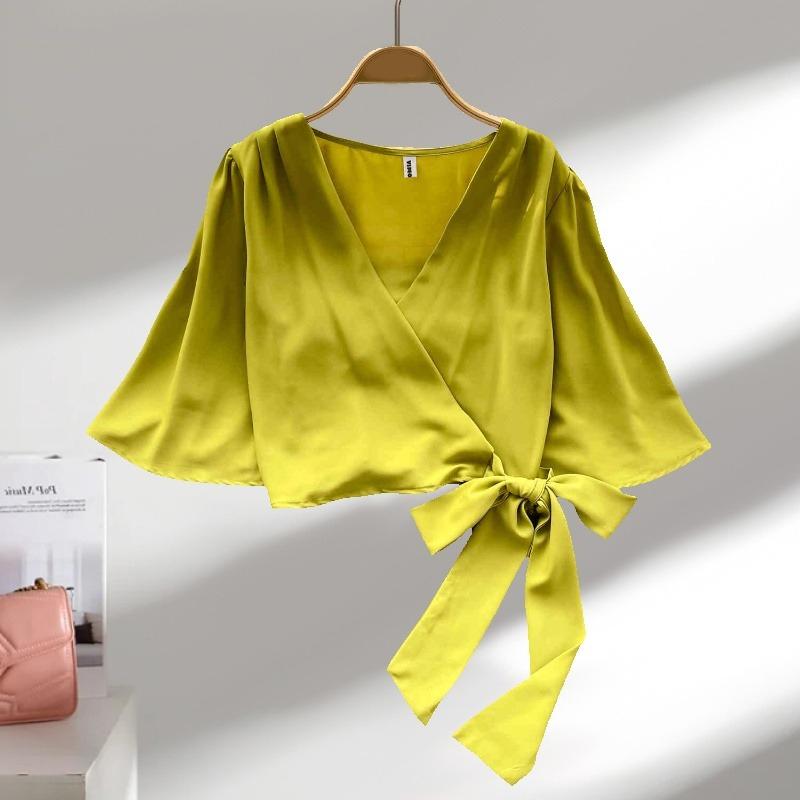 Летняя женская блузка со шнуровкой и V-образным вырезом, новая модная свободная рубашка с коротким рукавом, однотонные элегантные простые короткие топы, женская одежда 3508 L жёлтый
Летняя женская блузка со шнуровкой и V-образным вырезом, новая модная свободная рубашка с коротким рукавом, однотонные элегантные простые короткие топы, женская одежда 3508 L жёлтый