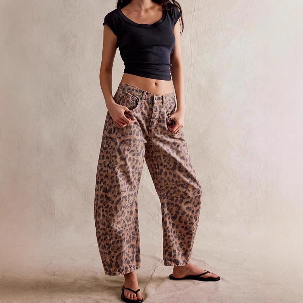 Женские джинсы с заниженной талией, свободного прямого кроя - Коллекция Осень/Зима M цветной печати леопарда
Женские джинсы с заниженной талией, свободного прямого кроя - Коллекция Осень/Зима M цветной печати леопарда