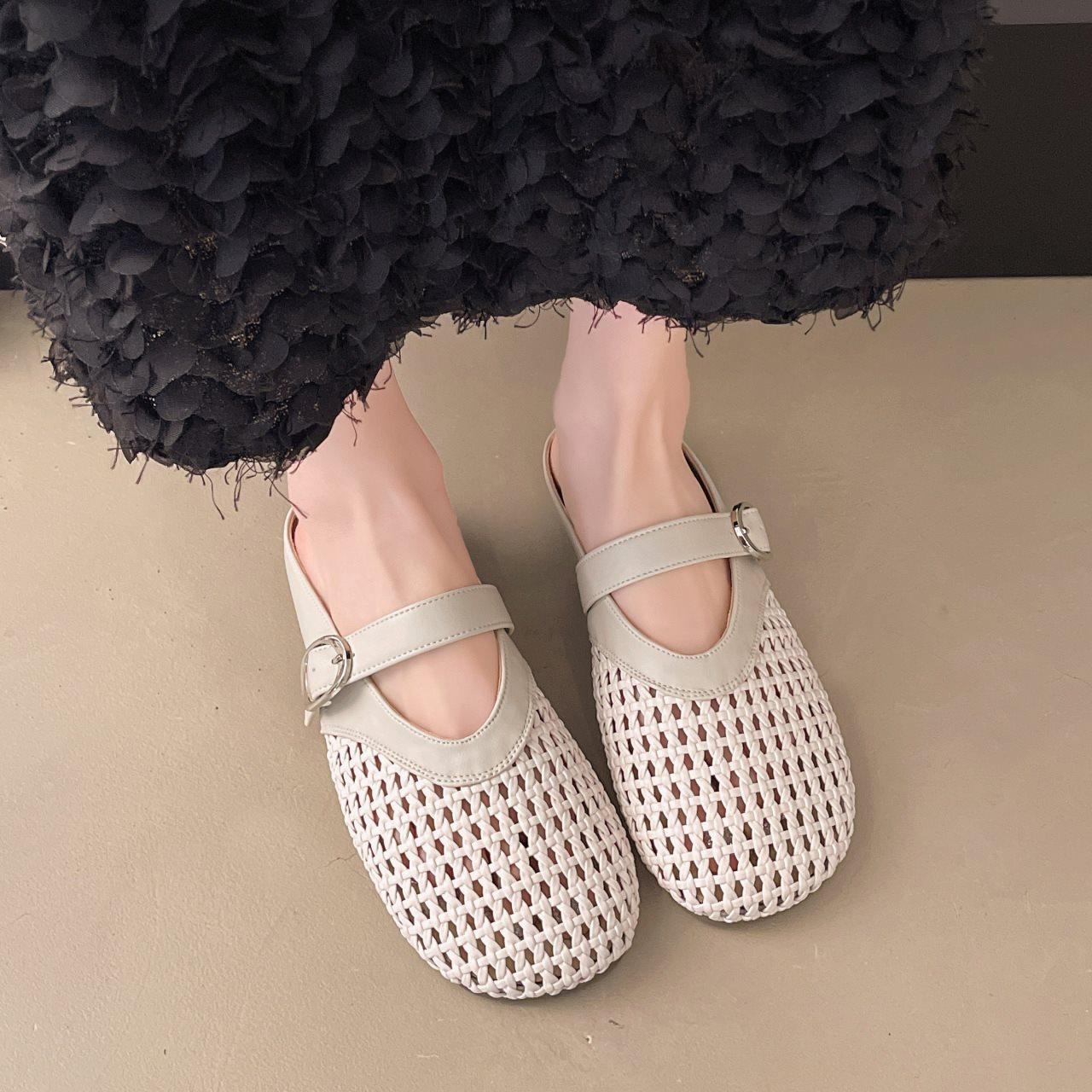 New hollow Mary Jane half slippers women s summer wear 2025 shoes fishing net soft hole hole Roman leather bag head cool slippers 35
New hollow Mary Jane half slippers women s summer wear 2025 shoes fishing net soft hole hole Roman leather bag head cool slippers 35