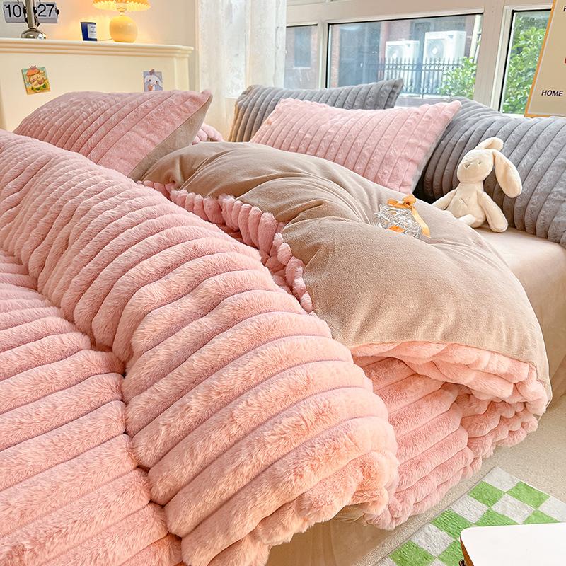 Комплект из четырех предметов из молочного бархата, теплый зимой, утолщенная простыня из кораллового бархата, пододеяльник, фланелевая кровать 1.8M(4pcs)