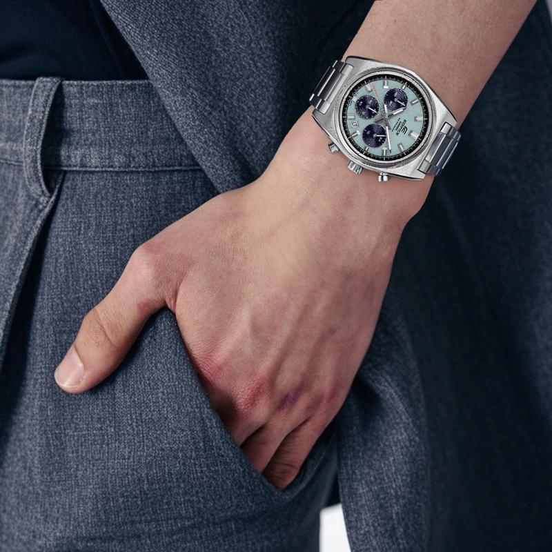 CASIO EDIFICE 100 meters waterproof sports leisure Quartz Steel Strap men s watch blue dial EFB-730D-2BV синий
CASIO EDIFICE 100 meters waterproof sports leisure Quartz Steel Strap men s watch blue dial EFB-730D-2BV синий