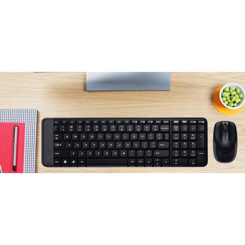 Logitech MK220 Wireless Keyboard and Mouse Combo
Logitech MK220 Wireless Keyboard and Mouse Combo