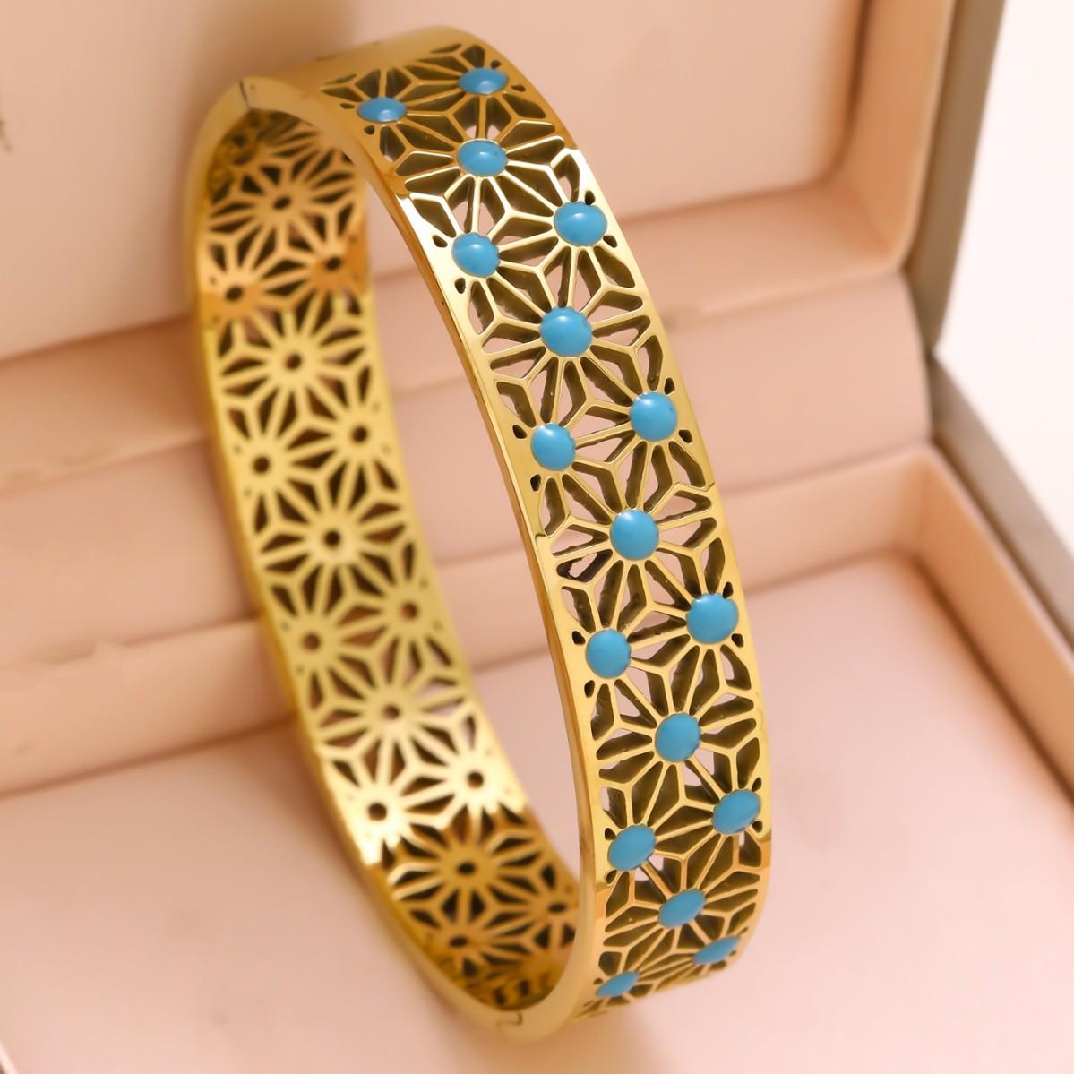 Європейський та Американський Модний Зірковий Браслет із Циркону: 18K Титанова сталь, Нетьмяніючий Елегантний дизайн 18K
Європейський та Американський Модний Зірковий Браслет із Циркону: 18K Титанова сталь, Нетьмяніючий Елегантний дизайн 18K
