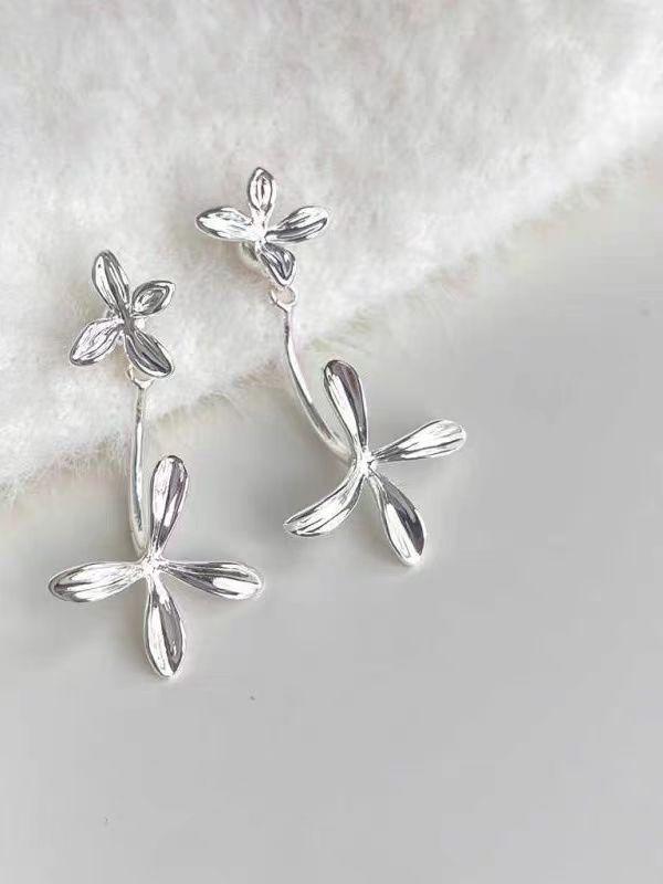 Korean Design Sense Niche Three-Dimensional Gardenia High Sense Rear Hanging Iris Cold Wind Temperament Flower Stud Earrings
Korean Design Sense Niche Three-Dimensional Gardenia High Sense Rear Hanging Iris Cold Wind Temperament Flower Stud Earrings