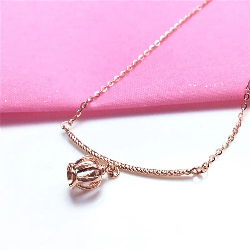 Модный и креативный кулон-корона из одного слова, простое ожерелье-шарм цвета розового золота, цепочка для ключиц, банкетный циркон 45cm
Модный и креативный кулон-корона из одного слова, простое ожерелье-шарм цвета розового золота, цепочка для ключиц, банкетный циркон 45cm