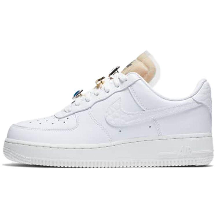 Женские кроссовки Nike Air Force 1 Low 07 LX Bling сине-белые Summit-White CZ8101-100
Женские кроссовки Nike Air Force 1 Low 07 LX Bling сине-белые Summit-White CZ8101-100