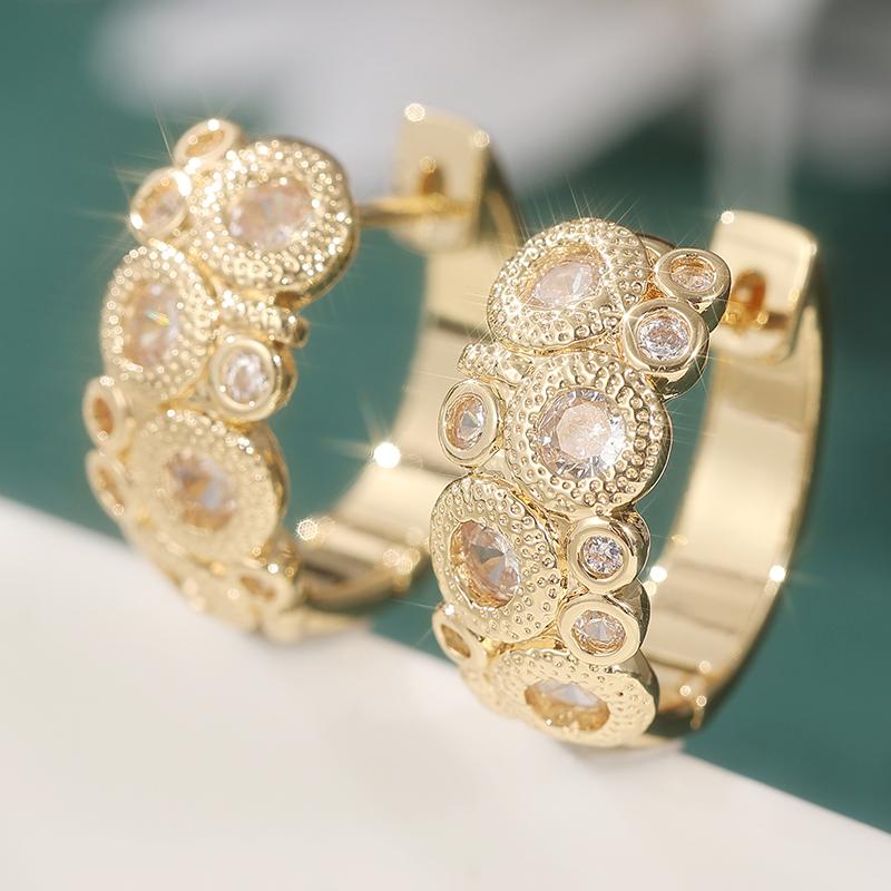 Vintage Gold Color CZ Dangle Women s Earrings for Party Daily Wear
Vintage Gold Color CZ Dangle Women s Earrings for Party Daily Wear