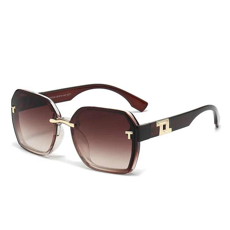 VAKA Fashion Sunglasses Men Women New Luxury Brand Design Sun Glasses Ladies Female Unisex Shades Eyewear UV400 Gafas De Sol
VAKA Fashion Sunglasses Men Women New Luxury Brand Design Sun Glasses Ladies Female Unisex Shades Eyewear UV400 Gafas De Sol