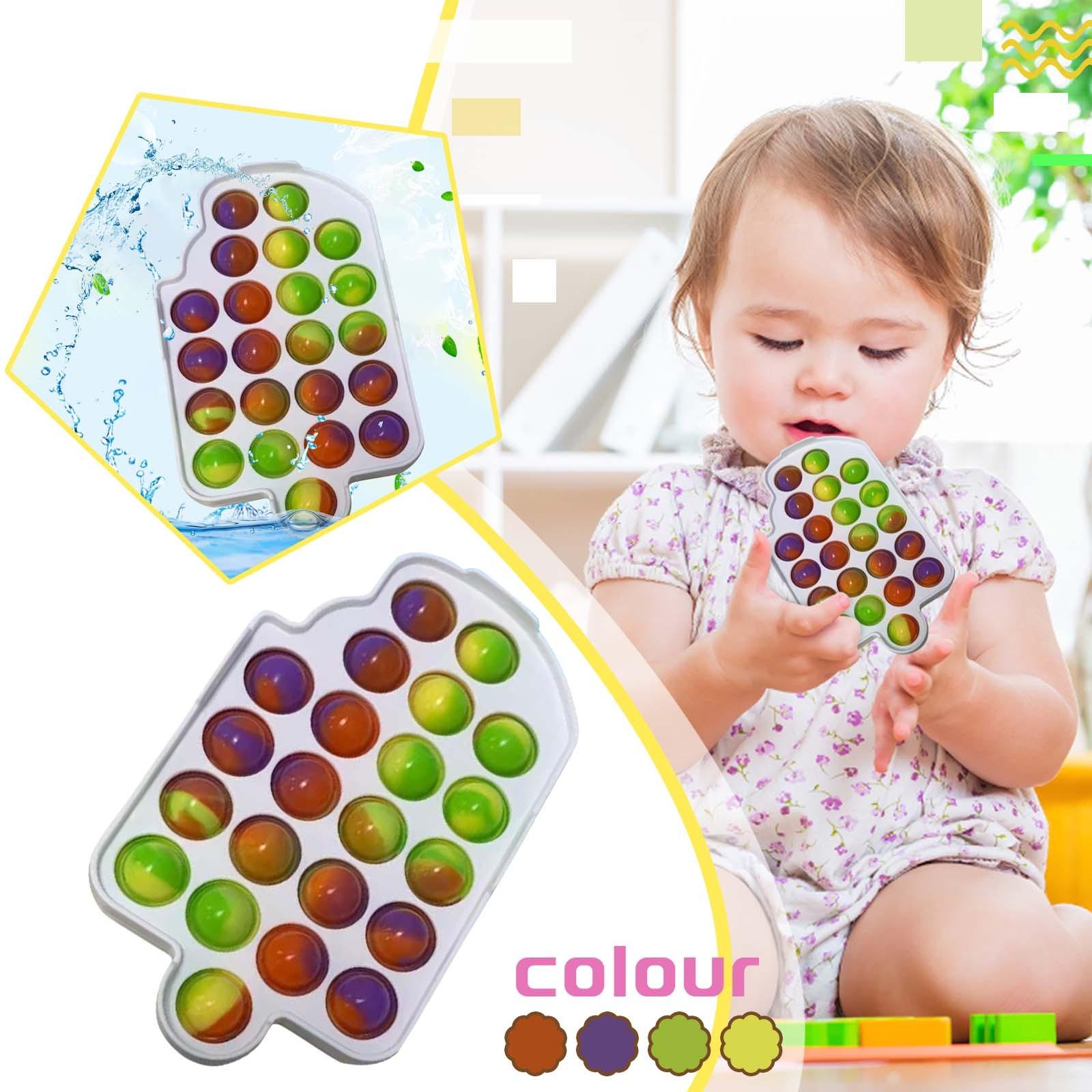 Діти та дорослі натискають на стіл іграшки для зняття стресу пальцем
Діти та дорослі натискають на стіл іграшки для зняття стресу пальцем