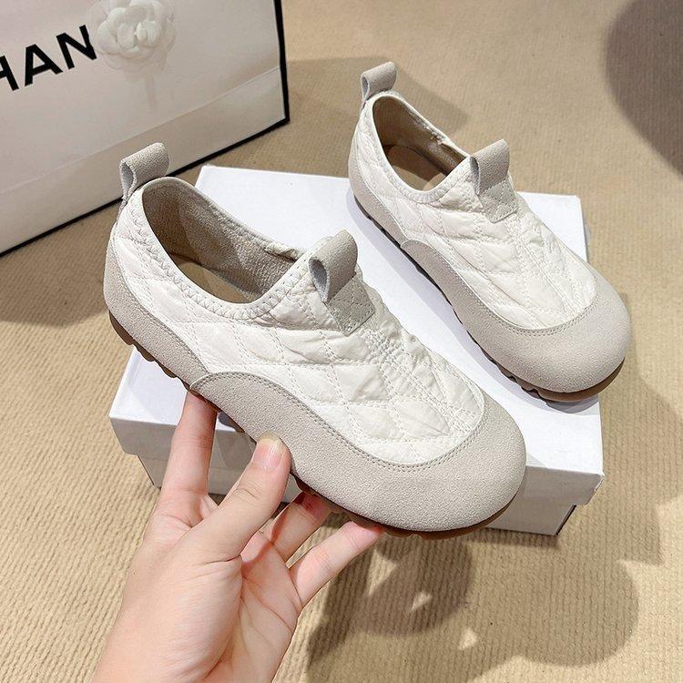 Mori retro Doudou shoes women s 2025 autumn Korean version casual round head one pedal flat single shoes loafers mother shoes 40
Mori retro Doudou shoes women s 2025 autumn Korean version casual round head one pedal flat single shoes loafers mother shoes 40