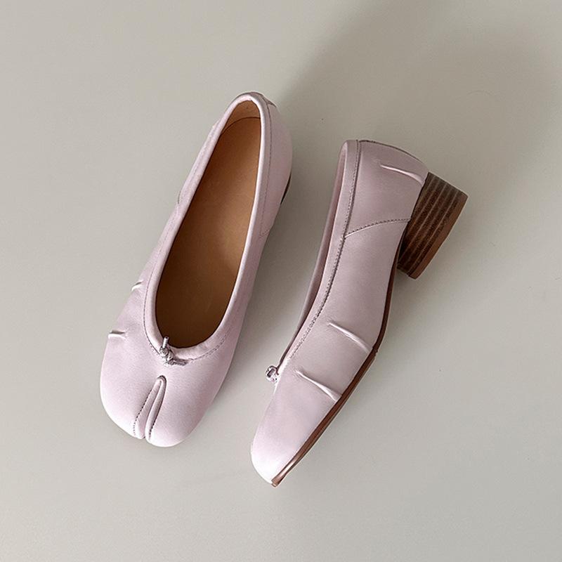 Версия из овчины~ Натуральная кожа ретро нишевые балетки на плоской подошве с мелким вырезом женские туфли с раздвоенным носком копытца свиньи подкова 40
Версия из овчины~ Натуральная кожа ретро нишевые балетки на плоской подошве с мелким вырезом женские туфли с раздвоенным носком копытца свиньи подкова 40