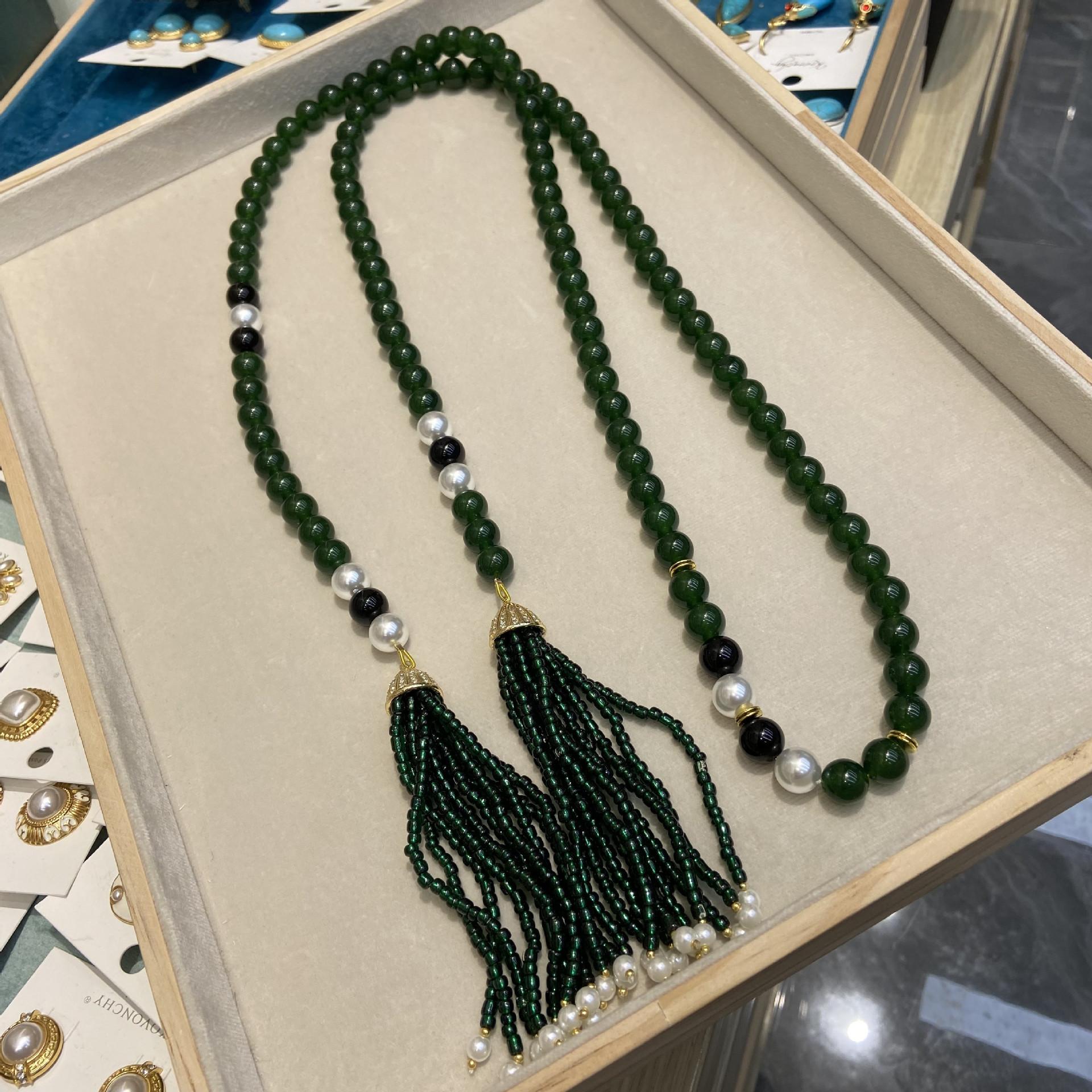New Chinese-Style Turquoise Round Bead Fringed Necklace, High-End Glazed Long Messenger Chain, Autumn And Winter Sweater Chain Accessories
New Chinese-Style Turquoise Round Bead Fringed Necklace, High-End Glazed Long Messenger Chain, Autumn And Winter Sweater Chain Accessories
